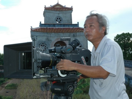 
	
	Đồng hành cùng cuộc thi còn có sự xuất hiện của Ban giám khảo - đạo diễn Nguyễn Vinh Sơn, người thành công qua những tác phẩm tạo dấu ấn sâu sắc trong nền điện ảnh nước nhà như Đất Phương Nam, Trăng Nơi Đáy Giếng.